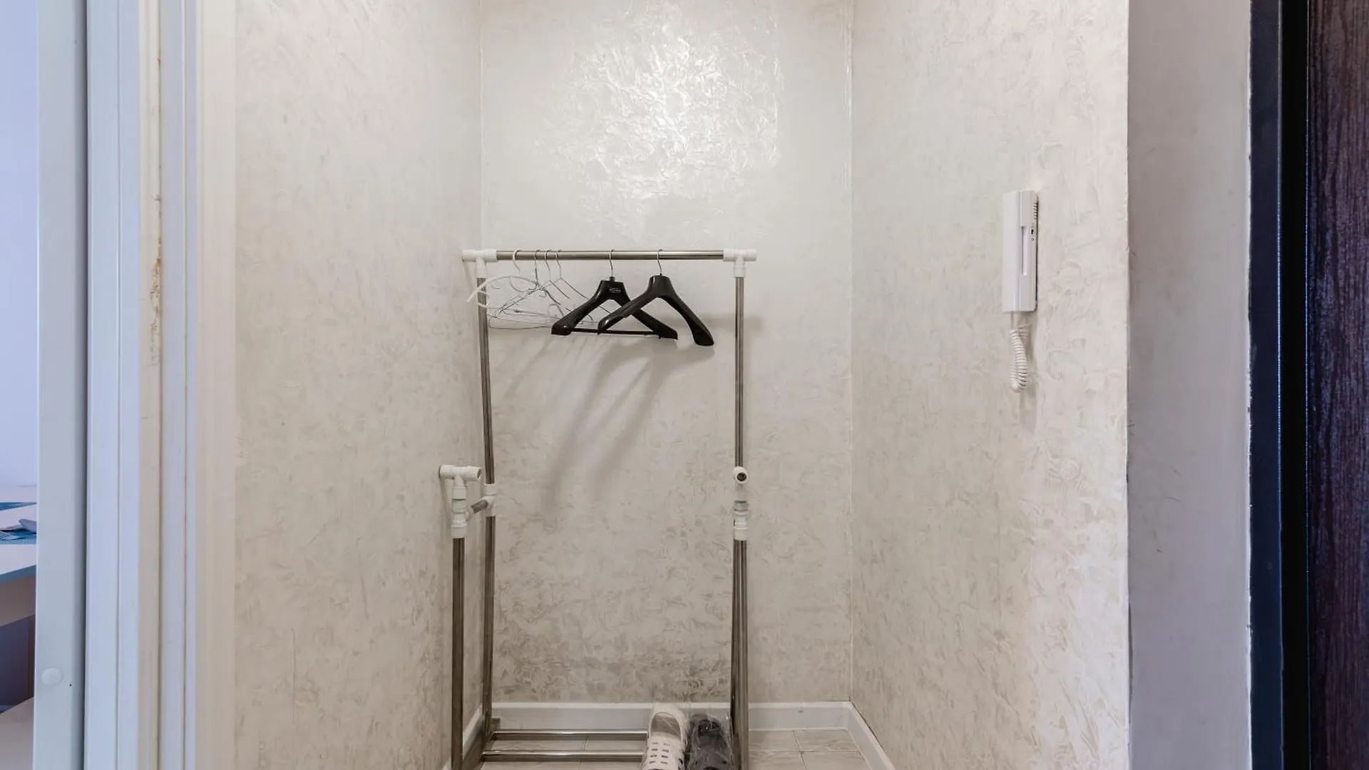 Чувствуйте Себя Как Дома Almaty Apartmán
